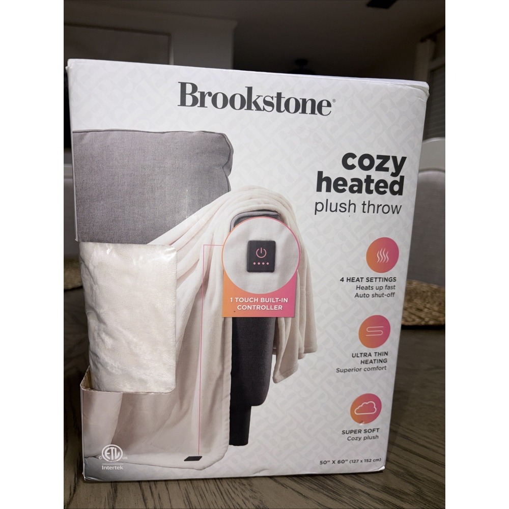 BRAND NEW- Brookstone Cozy Heated Plush Throw Blanket 50"x 60" Heated Blanket